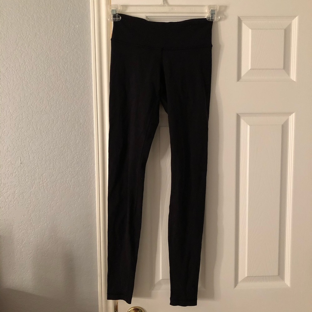 Lululemon 31” Black Leggings - Size 4
